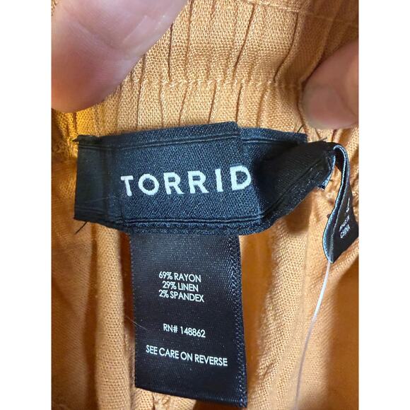 Torrid women’s shorts mustard yellow drawstring packets linen blend plus size - Picture 5 of 14